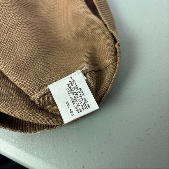 Cullen Men's V Neck 100% Silk Sweater Tan Camel Neutral XL Pullover - Picture 6 of 8